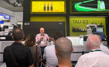 Презентация машины Durst G3 Peak на выставке Labelexpo Europe 2025. Фото: Durst