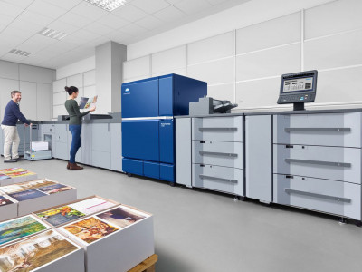 Konica Minolta AccurioPress С12000e. Конфигурация машины на фото отличается от заявленной в материале