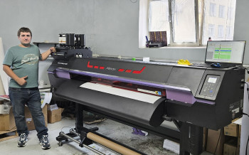 УФ-принтер Mimaki UCJV330-160 в типографии Fly Art