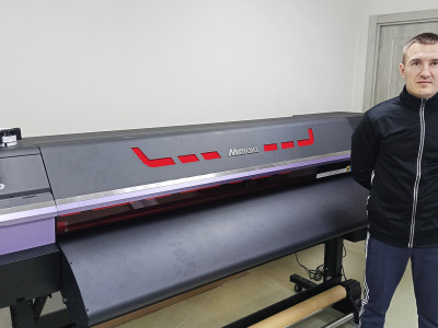 Mimaki UCJV330 в типографии «Руссервис»