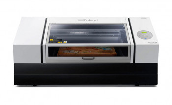Настольный УФ-принтер Roland DG LEF2-300D